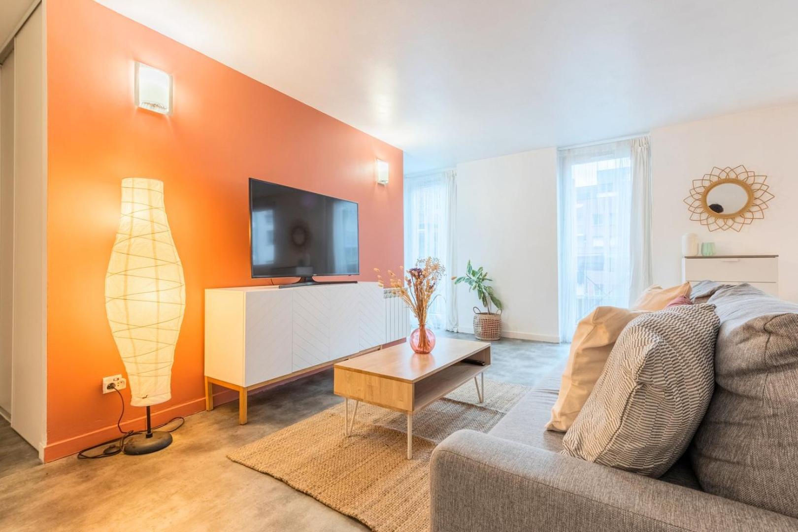 Spacious Apartment W Private Parking In Old Лілль Екстер'єр фото
